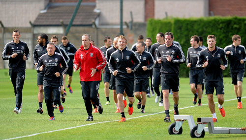 戴奇：很高兴国际比赛日球员没有受伤，对阵利物浦需全力以赴（戴奇：国际比赛日平安归队很开心，迎战利物浦要拼尽全力）