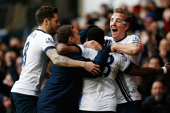 欧冠梅开二度后染红，迪亚斯是继格列兹曼之后第二人（欧冠先梅开二度又染红，迪亚斯成继格列兹曼后第二人）