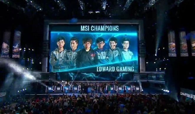 LPL今日首发：Rookie首秀搭档Karsa