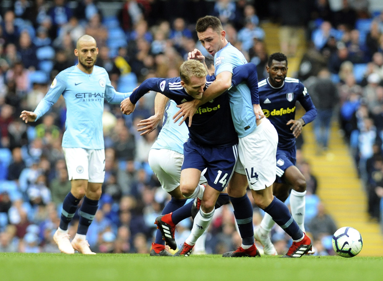 半场： 萨索洛2-1佛罗伦萨，曼德拉戈拉点射，沃尔帕托破门